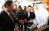 رئيس مجلس ادارة دوسان العالميه الكوريه يزور مقر الشركة السعودية لمعدات  الديزل في الرياض للاطلاع على اخر الإنجازات