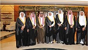 أمير المنطقة الشرقية يلتقي اللجنة الوطنية للتعليم العالمي والدولي بمجلس الغرف السعودية