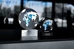  ’شركة الإمارات للسيارات‘ تحصل على جائزة مزدوجة قيِّمة في حفل توزيع جوائز ’مرسيدس-بنز‘ العامّة للوكلاء لسنة 2021