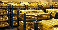 أسعار الذهب تتجاوز مستوى 2200 دولار للمرة الأولى على الإطلاق