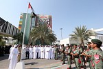 شبكة قنوات دبي تحتفل مع موظفيها بيوم العلم
